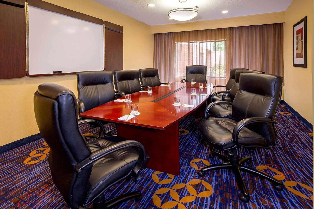 Sonesta Select Durham Research Triangle Park Otel Dış mekan fotoğraf
